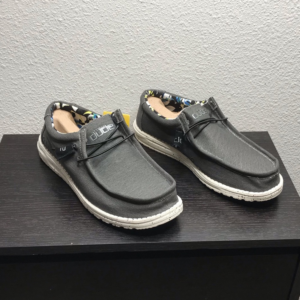 Brand New Black Hey Dudes Wally Stretch Mens Shoe Size 11